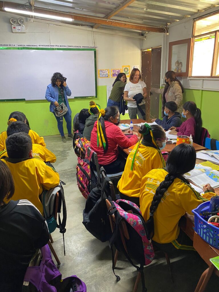 DWC volunteer team in classroom in Peru