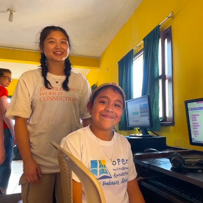 Guatemalan school students at computers