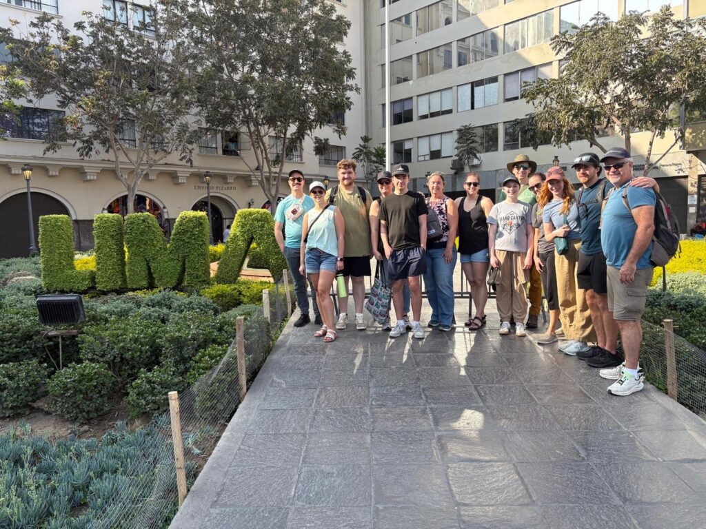 Urban Systems volunteer team in Peru November 2025